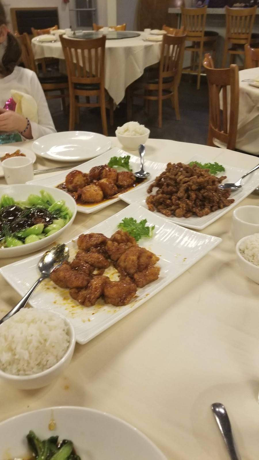 Hus House | restaurant | 1619 Central Ave, Albany, NY 12205, USA | 5183137090 OR +1 518-313-7090