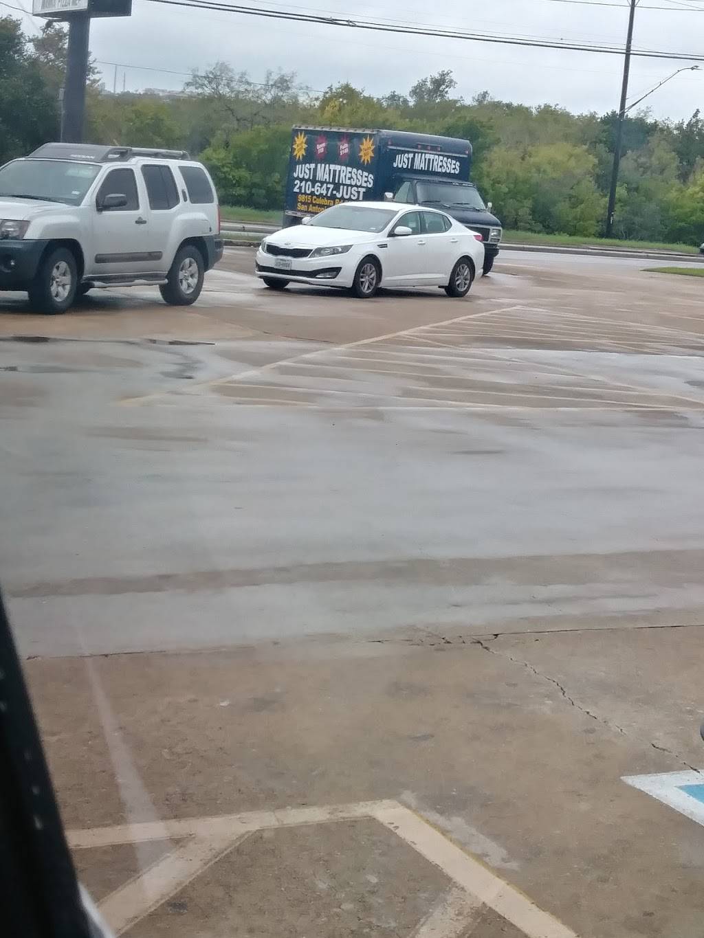 Rios Barbacoa | restaurant | 9815 Culebra Rd # 101, San Antonio, TX 78251, USA | 2105096287 OR +1 210-509-6287