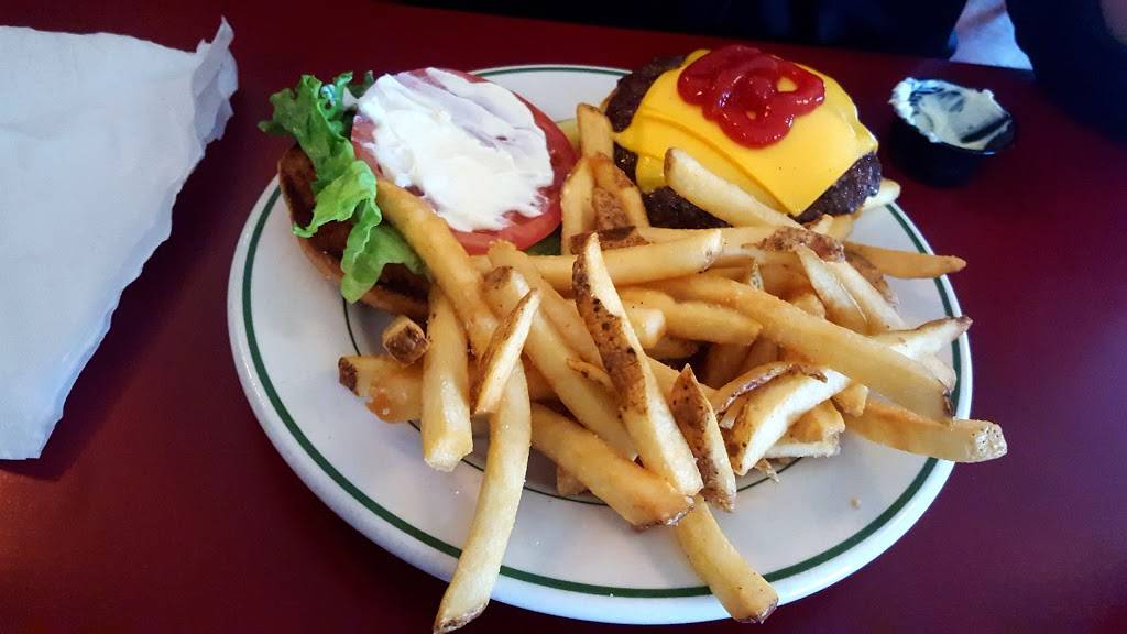 Red Drum Tap House | restaurant | 2412 S Virginia Dare Trail, Nags Head, NC 27959, USA | 2524801095 OR +1 252-480-1095