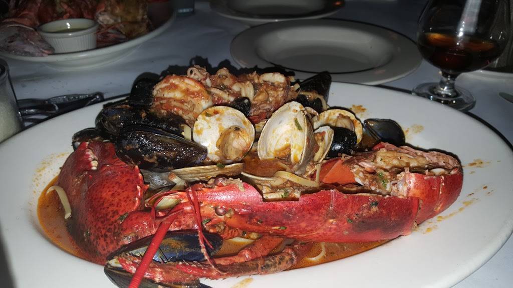 Frankies on Melrose | restaurant | 7228 Melrose Ave, Los Angeles, CA 90038, USA | 3239372801 OR +1 323-937-2801