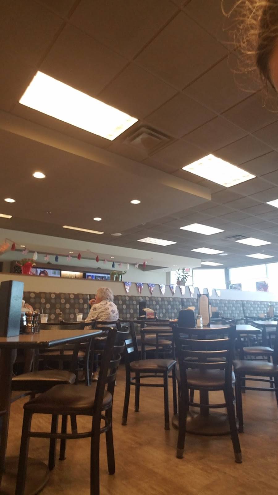 Hy-Vee Market Grille Express | restaurant | 500 Crossroads Dr, Rochester, MN 55902, USA | 5072891610 OR +1 507-289-1610