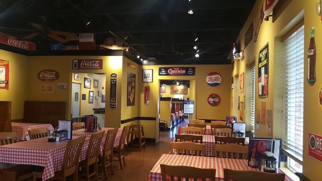 Real Q | restaurant | 5353 Gumtree Rd, Winston-Salem, NC 27107, USA | 3367694227 OR +1 336-769-4227