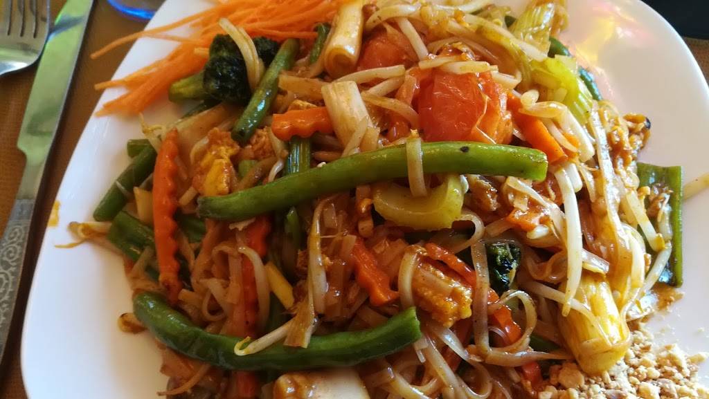 Sweet Angel | restaurant | 136 Pleasant St, Brunswick, ME 04011, USA | 2073731133 OR +1 207-373-1133