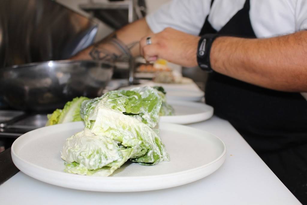 The Cloverfield | restaurant | 3300 Airport Ave, Santa Monica, CA 90405, USA | 4245002075 OR +1 424-500-2075