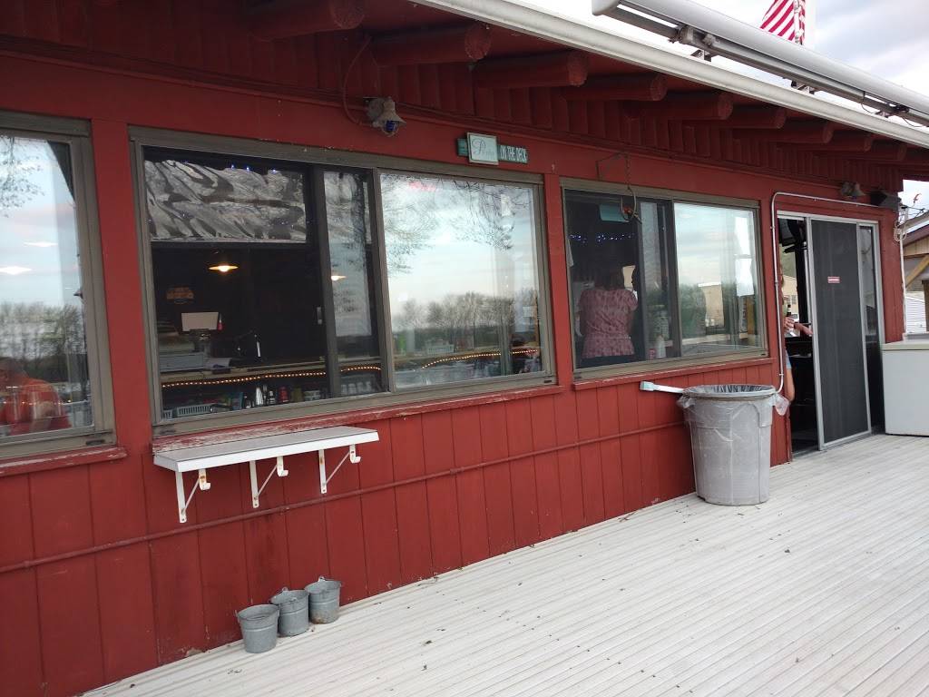 Tonys Butt Shack BBQ & Catering | restaurant | 2380 Water St, Peru, IL 61354, USA | 8152239890 OR +1 815-223-9890