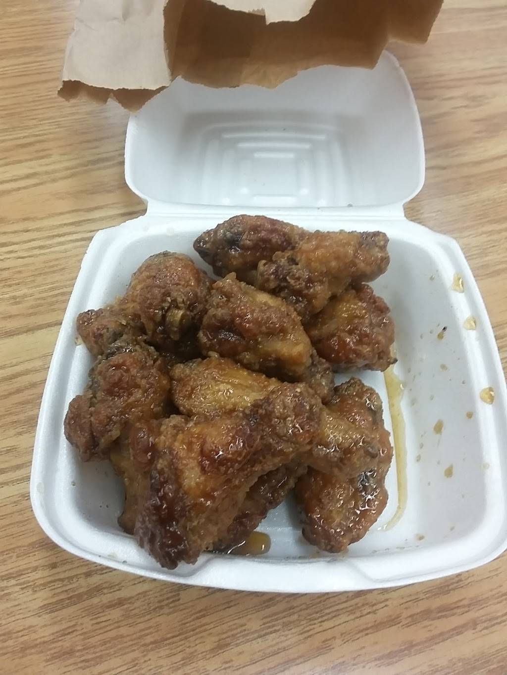 1 Plus 2 Pizza & Wing | restaurant | 3206 Lake Shore Blvd W, Etobicoke, ON M8V 1L9, Canada | 4162529122 OR +1 416-252-9122