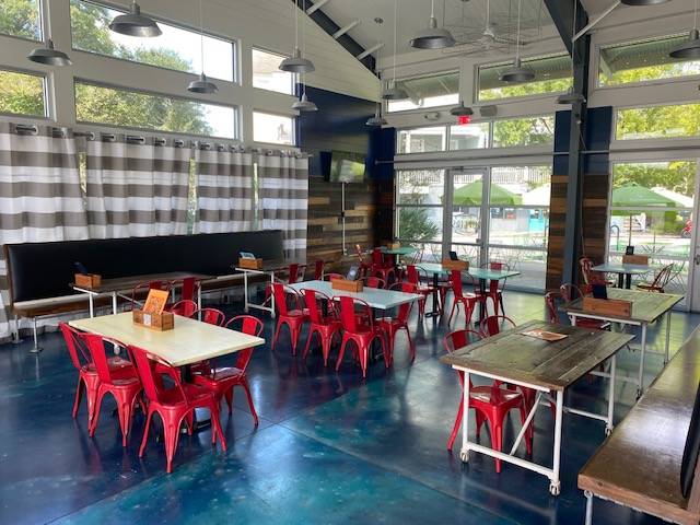 Holy Cow Burgers & Brew | restaurant | 4399 McCarthy Street, North Charleston, SC 29405, USA | 8433778120 OR +1 843-377-8120