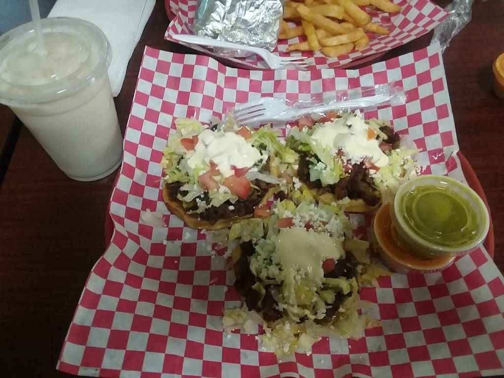 Las Meras Tortas | restaurant | 5661 Farm Pond Ln, Charlotte, NC 28212, USA | 7045630073 OR +1 704-563-0073