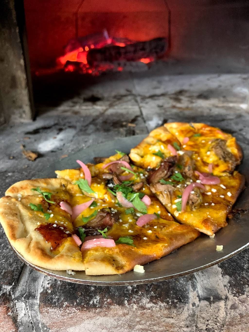 The Lobby Craft Eatery | restaurant | 3530 E Lake Rd, Canandaigua, NY 14424, USA | 5853945656 OR +1 585-394-5656