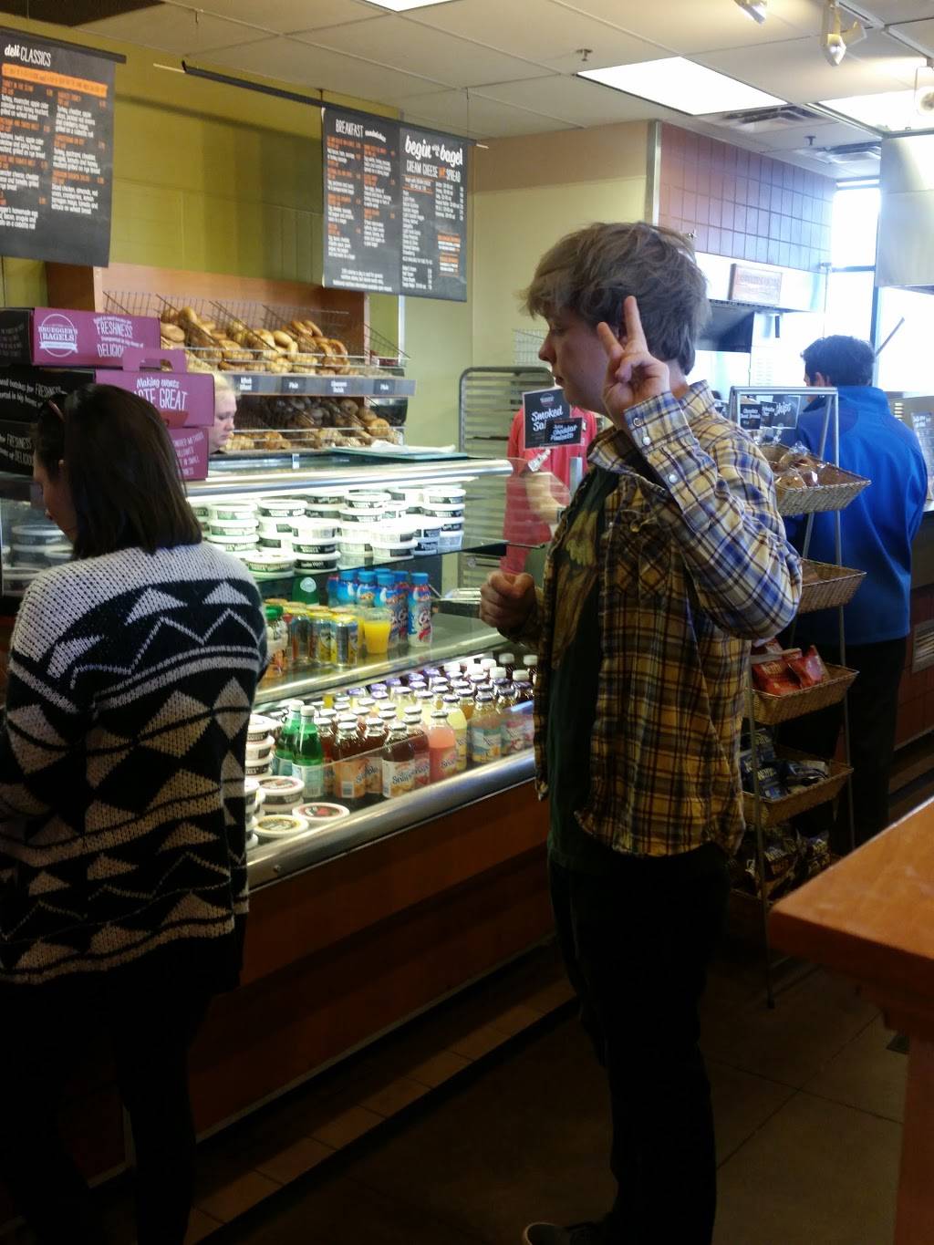 Brueggers Bagels | bakery | 1650 Park Pl Blvd Suite 100, St Louis Park, MN 55416, USA | 9525450398 OR +1 952-545-0398