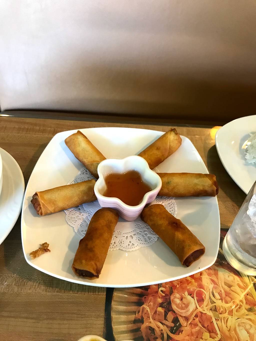 Royal Orchid | meal takeaway | 2610, 21038 Victory Blvd, Woodland Hills, CA 91367, USA | 8188871688 OR +1 818-887-1688