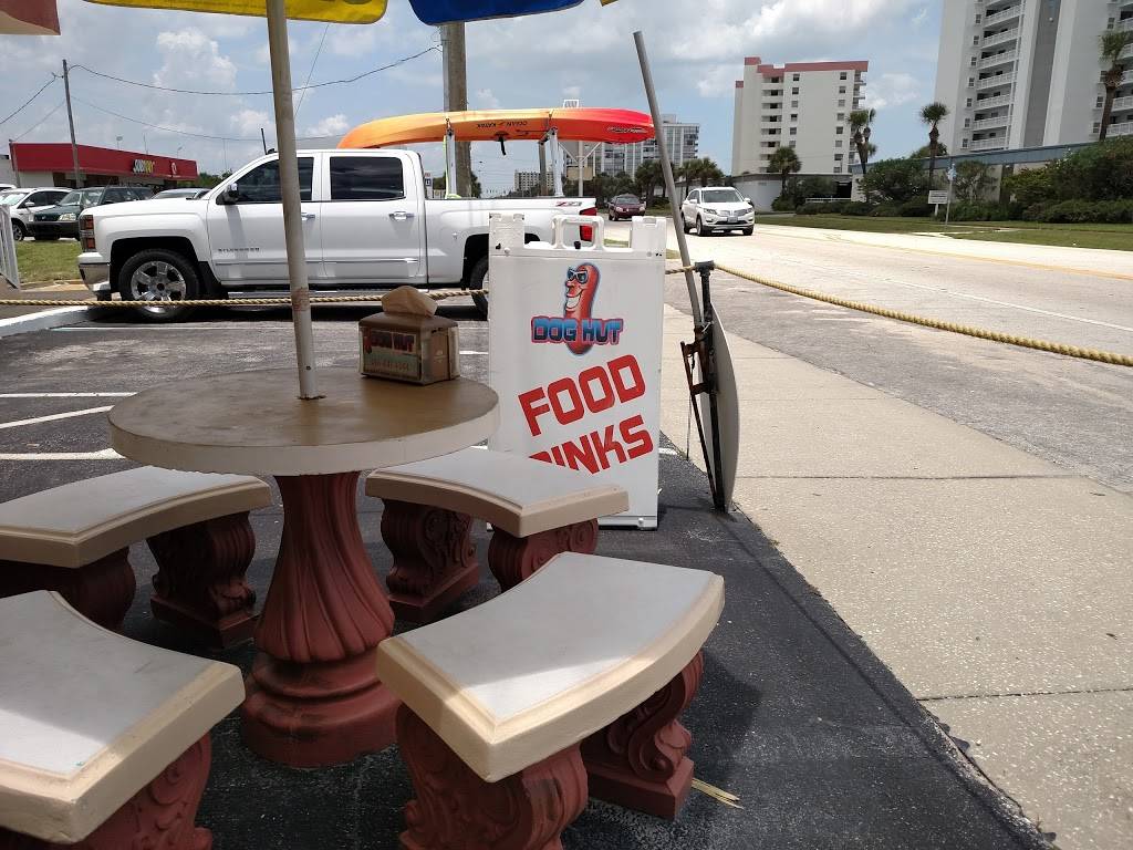 The Dog Hut | restaurant | 1100 Ocean Shore Blvd # 1A, Ormond Beach, FL 32176, USA | 3864414344 OR +1 386-441-4344