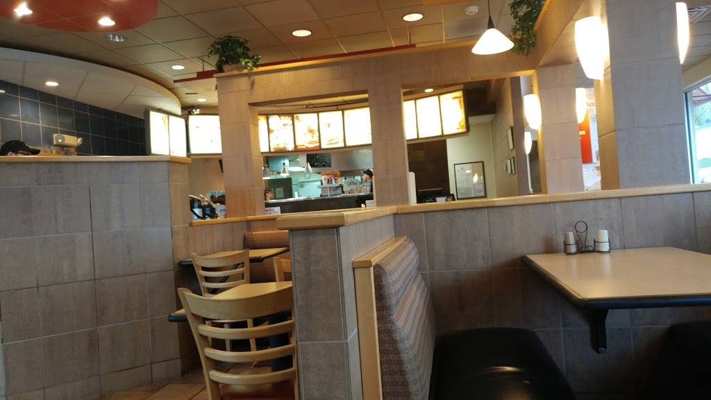 Dairy Queen Grill & Chill | restaurant | 702 S Church St, Wentzville, MO 63385, USA | 6363279000 OR +1 636-327-9000