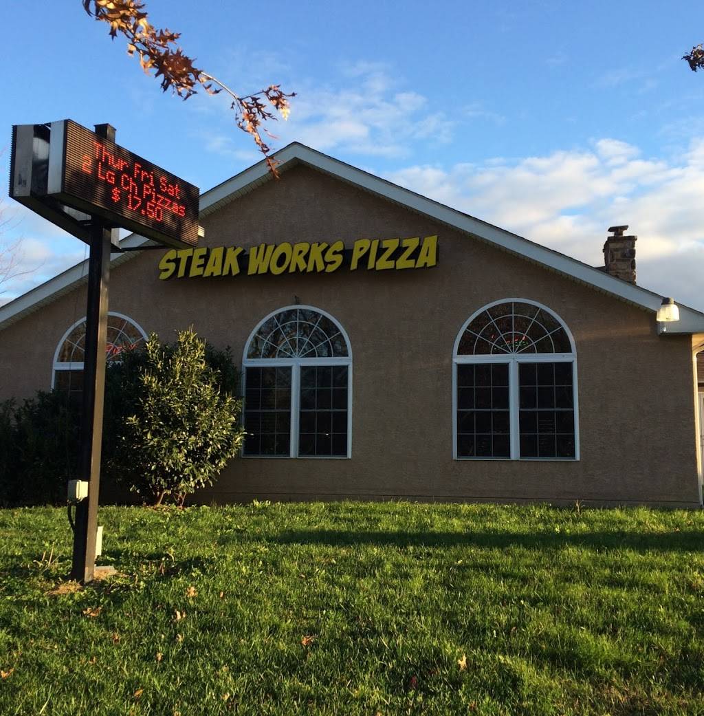 Steak Works Pizza | restaurant | 2207 Silverside Rd, Wilmington, DE 19810, USA | 3024771466 OR +1 302-477-1466