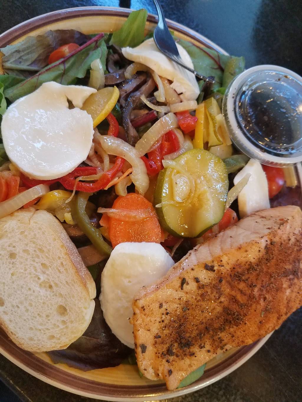 Fedora Bistro cafe | restaurant | 2633 Main St, Lawrence Township, NJ 08648, USA | 6098950844 OR +1 609-895-0844