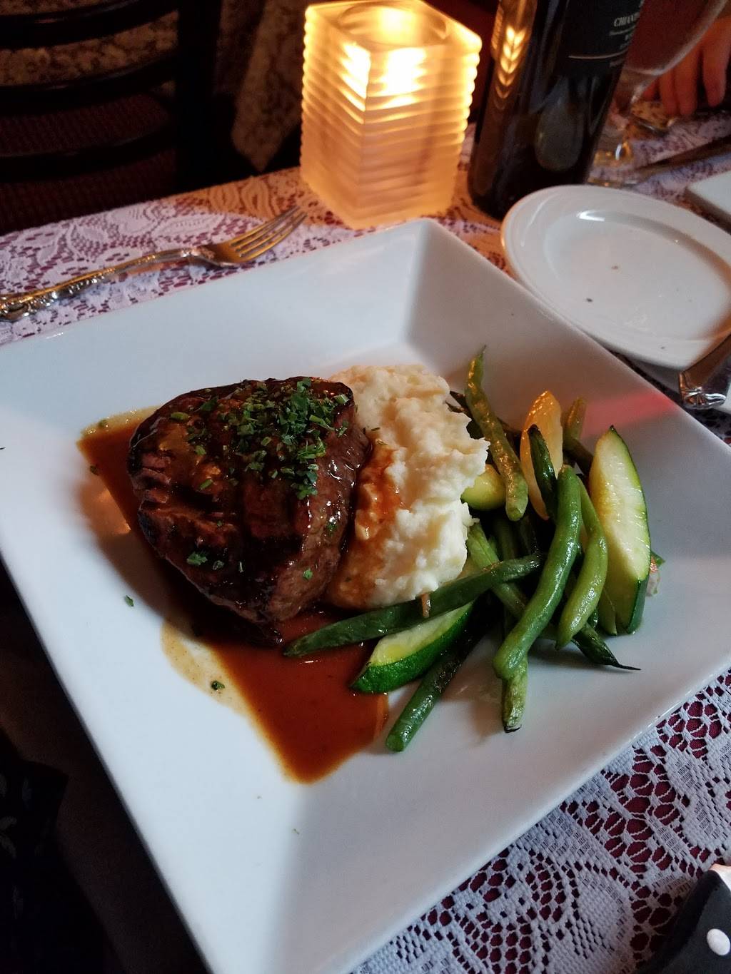 Rooneys Restaurant | restaurant | 90 Henrietta St, Rochester, NY 14620, USA | 5854420444 OR +1 585-442-0444