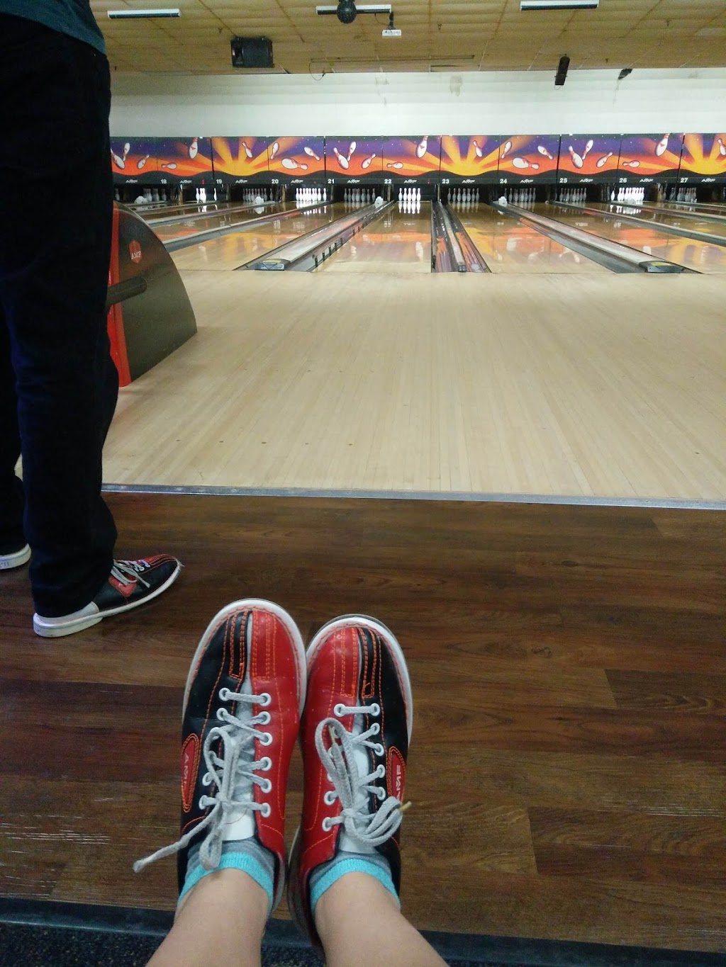 AMF South Hills Lanes | restaurant | 301 Nottingham Dr, Cary, NC 27511, USA | 9194672411 OR +1 919-467-2411