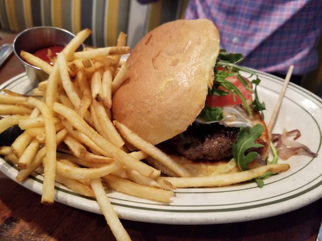 Summer House | restaurant | 2744 East Coast Hwy, Corona Del Mar, CA 92625, USA | 9496127700 OR +1 949-612-7700