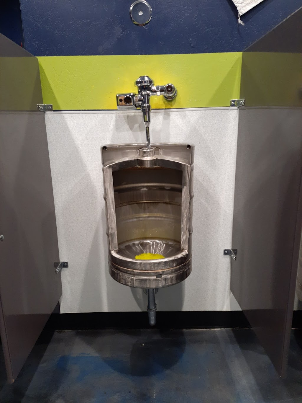 Lauter Haus Brewing Company | restaurant | 1806 E 20th St, Farmington, NM 87401, USA | 5053262337 OR +1 505-326-2337