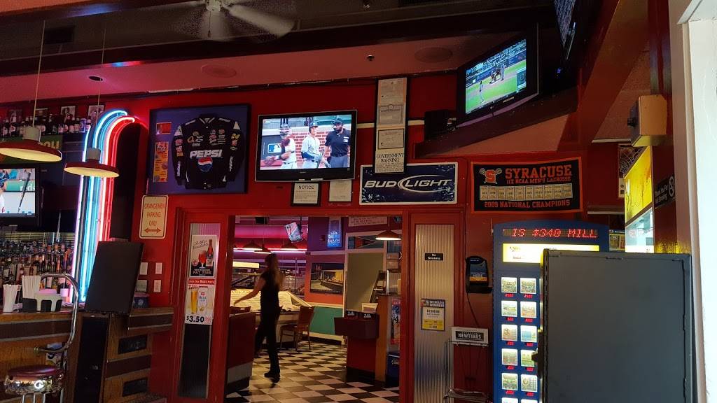 Zebbs Deluxe Grill & Bar | restaurant | 2803 Brewerton Rd, Syracuse, NY 13211, USA | 3154555131 OR +1 315-455-5131