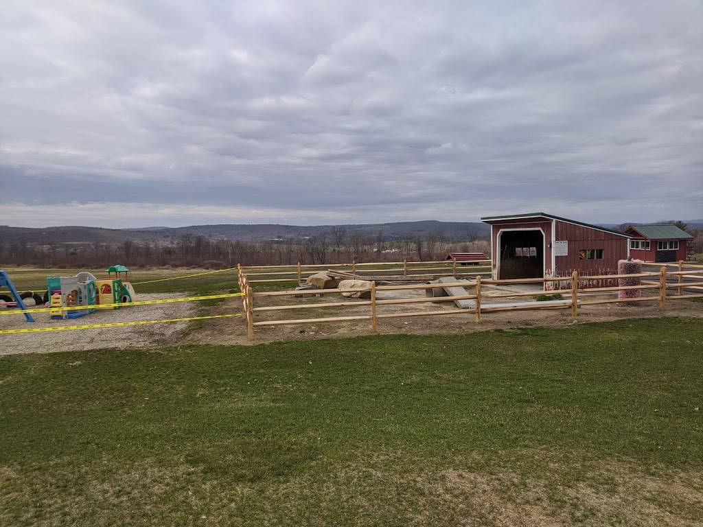 Westview Farms Creamery | restaurant | 111 E Hill Rd, Monson, MA 01057, USA | 4132675355 OR +1 413-267-5355