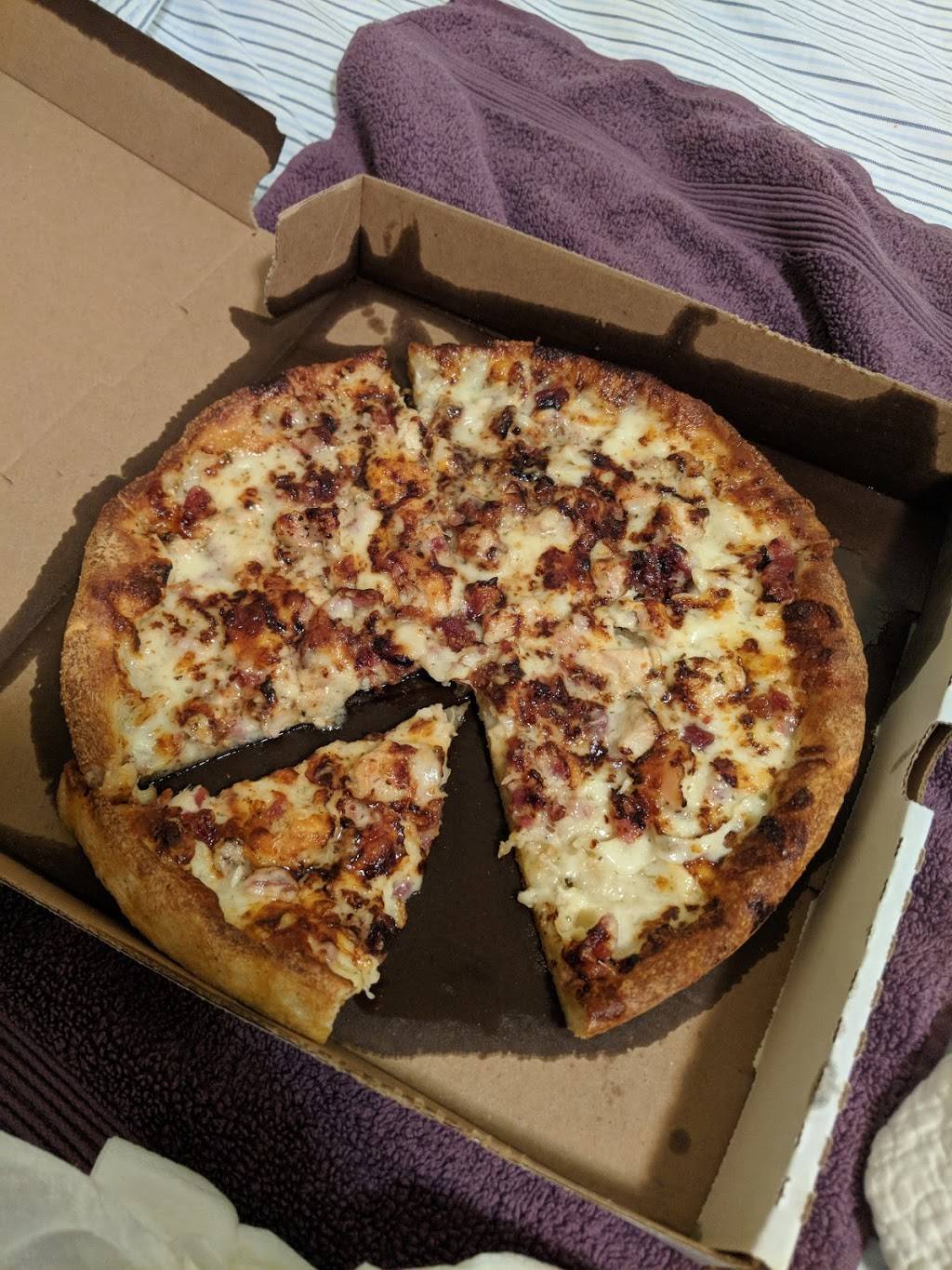 Slice of Heaven | restaurant | 273 Main St, Oxford, MA 01540, USA | 5089877172 OR +1 508-987-7172