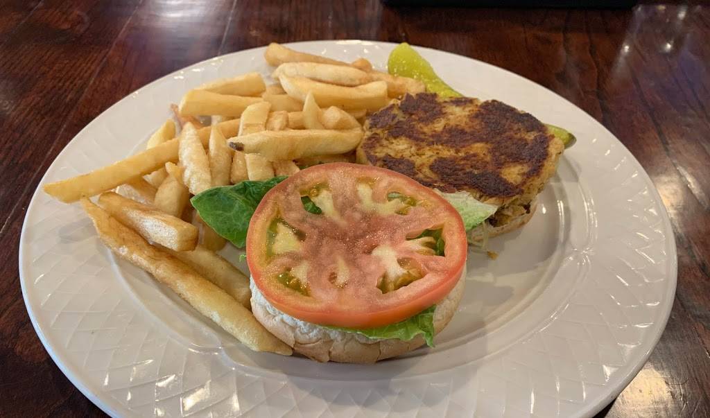 Rusty Crab Seafood Bar & Grill | restaurant | 8440 Dorchester Rd, Charleston, SC 29420, USA | 8438184245 OR +1 843-818-4245