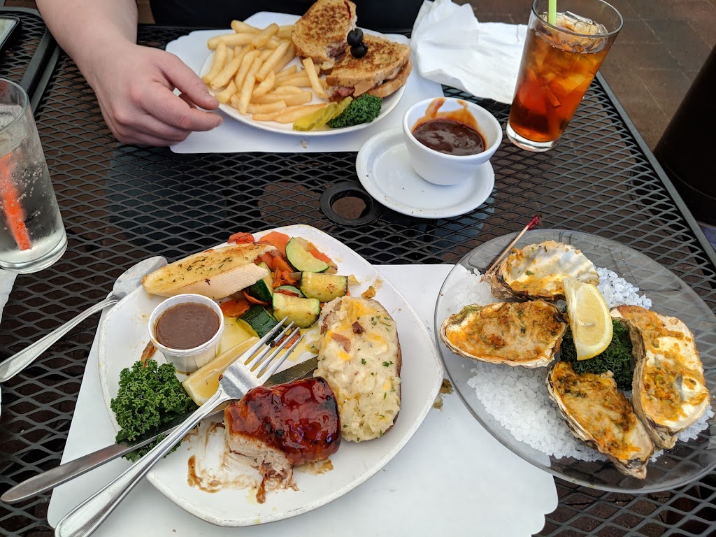 Coach House | restaurant | 604 6th Ave, Coos Bay, OR 97420, USA | 5412675116 OR +1 541-267-5116