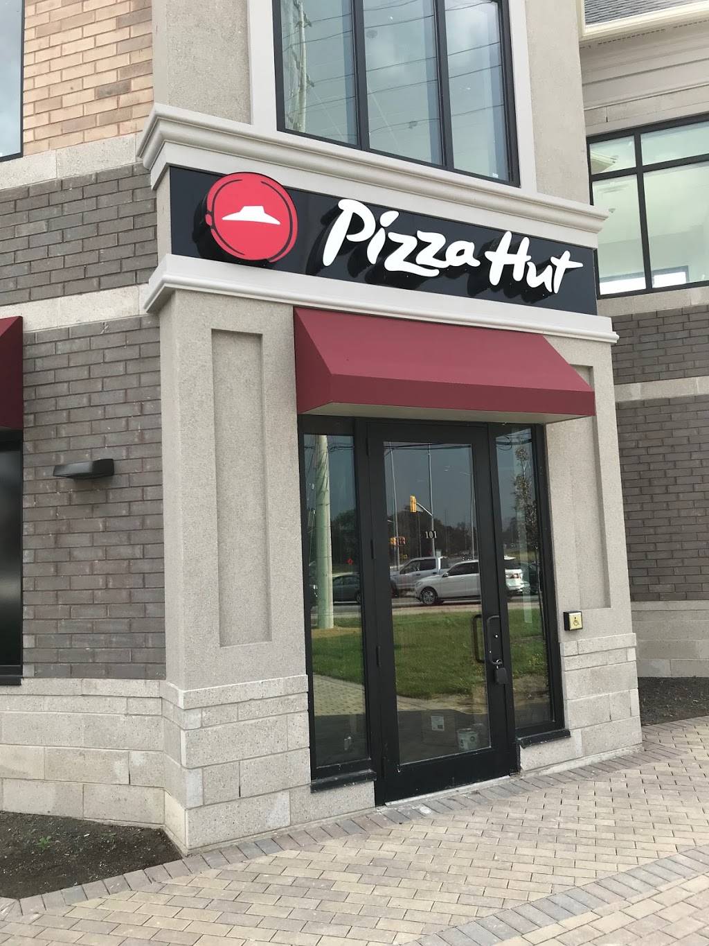 Pizza Hut | meal delivery | 9990 The Gore Rd, Brampton, ON L6P 2L1, Canada | 2899481078 OR +1 289-948-1078