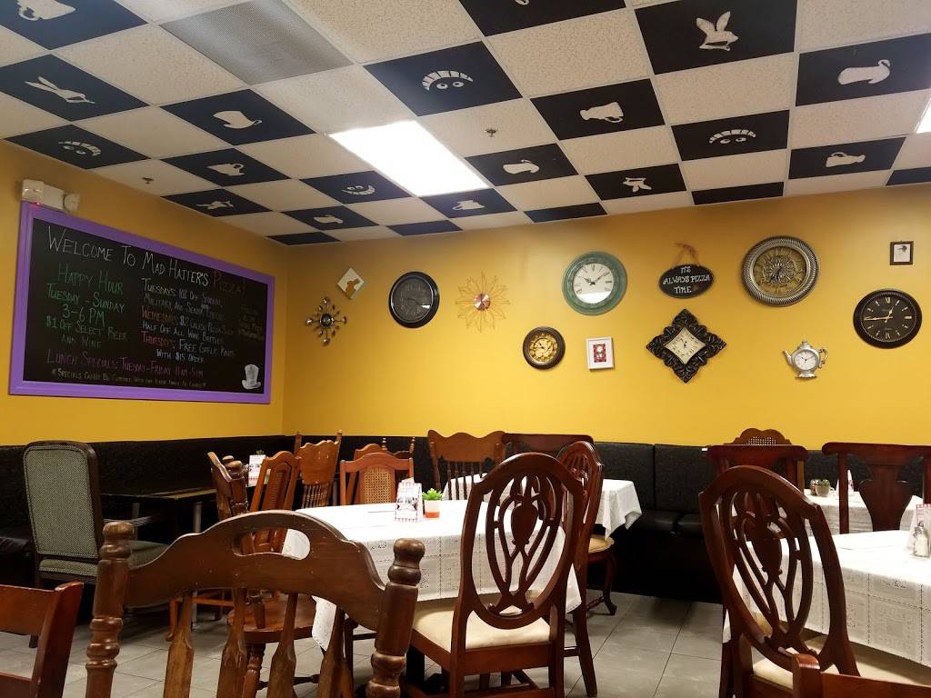 Mad Hatters Pizza | restaurant | 115 Geneva Dr, Oviedo, FL 32765, USA | 4073653808 OR +1 407-365-3808