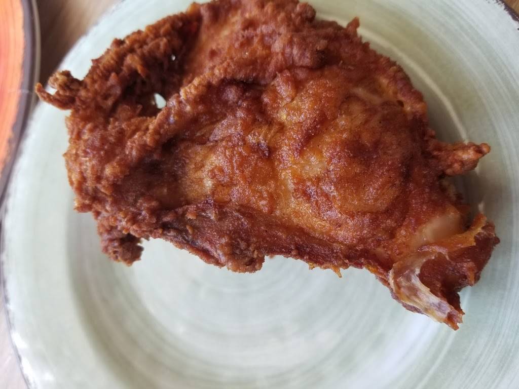 Pollo Campero - Canoga Park | meal takeaway | 7044 Topanga Canyon Blvd, Canoga Park, CA 91303, USA | 8332267376 OR +1 833-226-7376