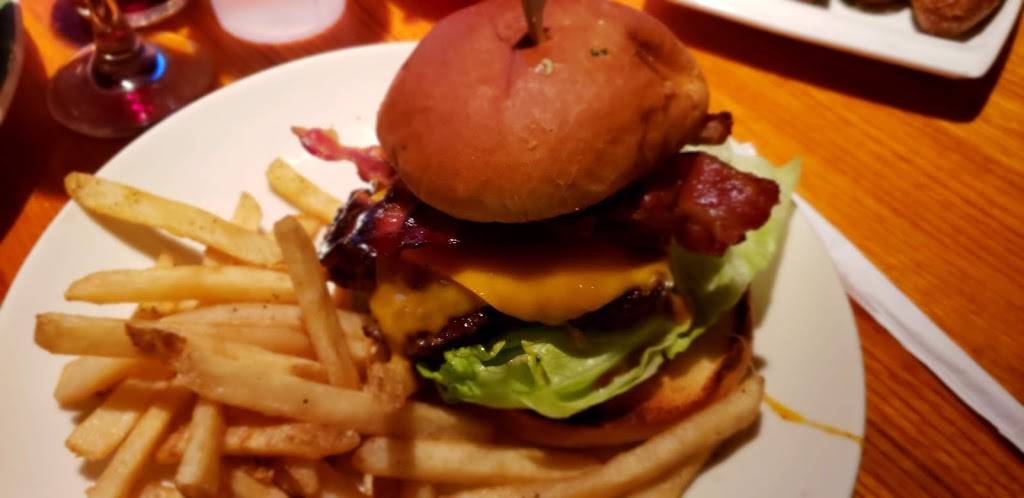 Applebees Grill + Bar | restaurant | 829 Providence Rd, Brandon, FL 33511, USA | 8136430000 OR +1 813-643-0000