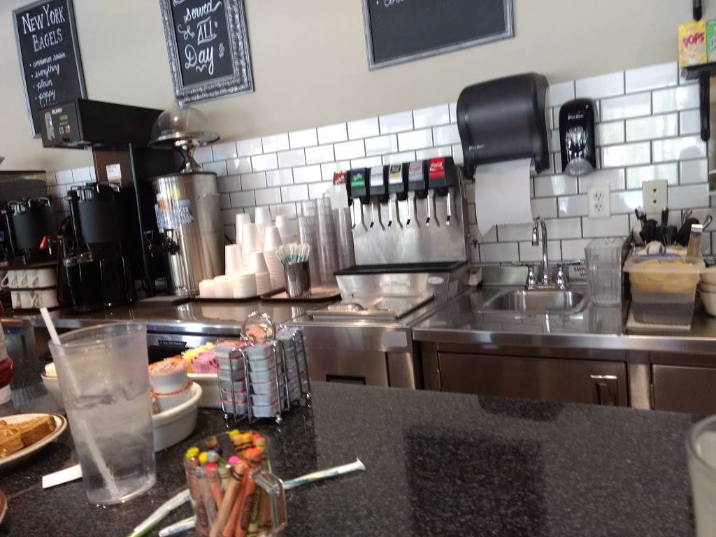 Avalon Diner | restaurant | 16106 Marsh Rd Unit #101, Winter Garden, FL 34787, USA | 4076144233 OR +1 407-614-4233