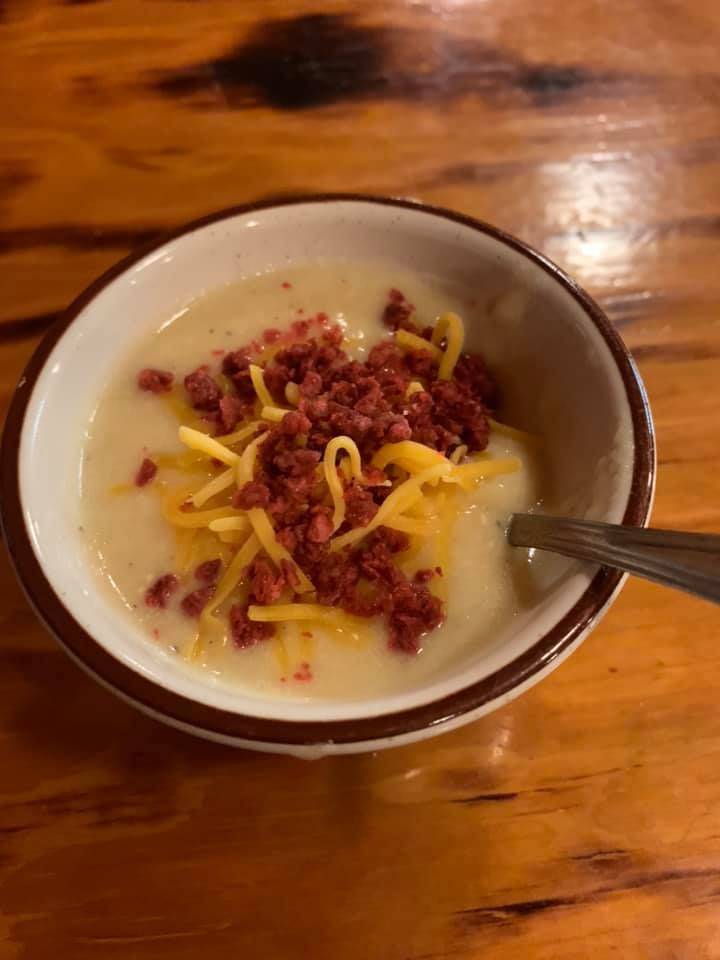 Seals Catfish Cabin | restaurant | 312 McSween Rd, Picayune, MS 39466, USA | 6017992383 OR +1 601-799-2383