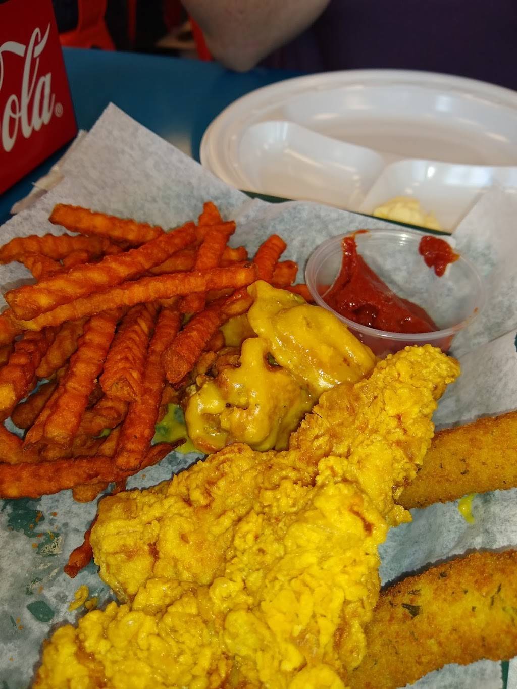 Midtown MeMes | restaurant | 235 W 3rd St, Jackson, GA 30233, USA | 7705043299 OR +1 770-504-3299