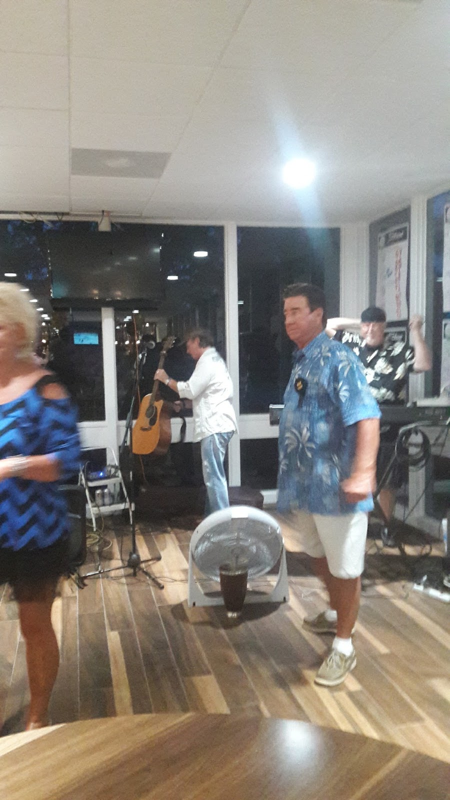 Bar 72 | restaurant | 4701 Bay Point Rd, Panama City, FL 32408, USA | 8502356978 OR +1 850-235-6978