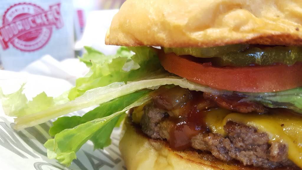 Fuddruckers | restaurant | 7750 Tidewater Dr Suite 301, Norfolk, VA 23505, USA | 7572275334 OR +1 757-227-5334