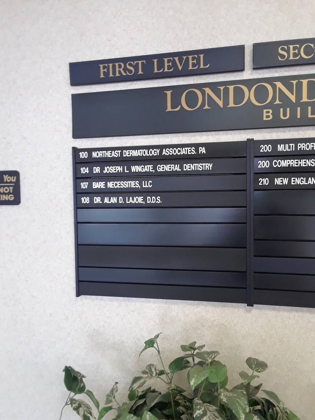 Dunkin | bakery | 29 Nashua Rd, Londonderry, NH 03053, USA | 6034372669 OR +1 603-437-2669