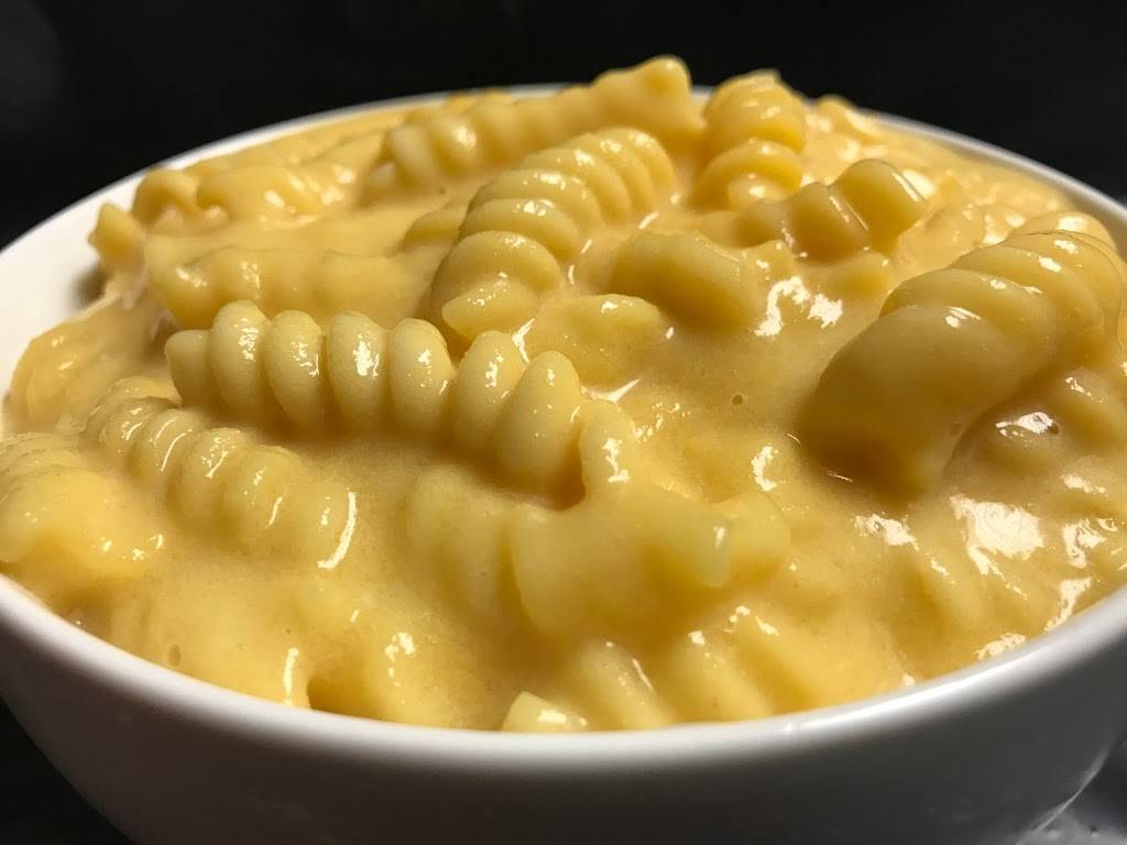 Famous Rotisserie & Grill | restaurant | 2034 Green Acres Mall, Valley Stream, NY 11581, USA | 5168728888 OR +1 516-872-8888