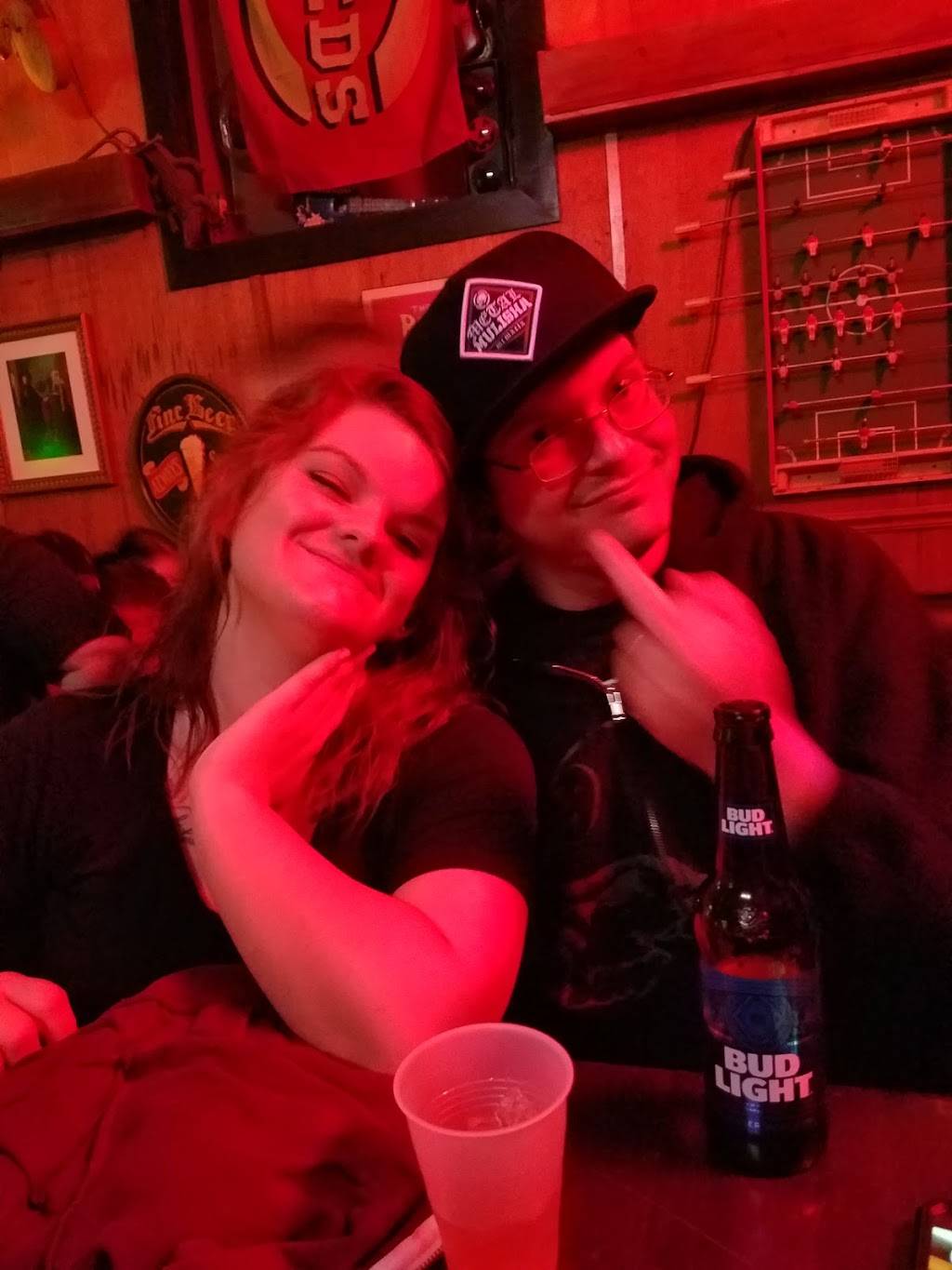 Ozzies | restaurant | 515 N Central Ave, Connersville, IN 47331, USA | 7658259980 OR +1 765-825-9980