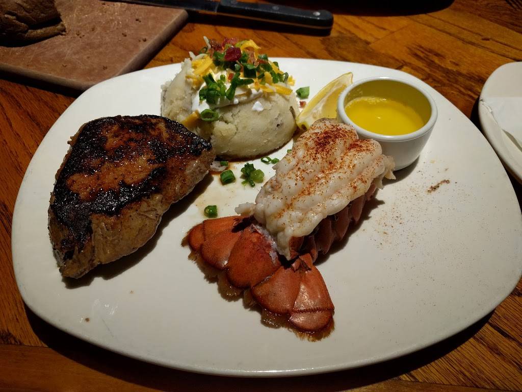 Outback Steakhouse | restaurant | 2102 Texas Avenue South, College Station, TX 77840, USA | 9797644329 OR +1 979-764-4329