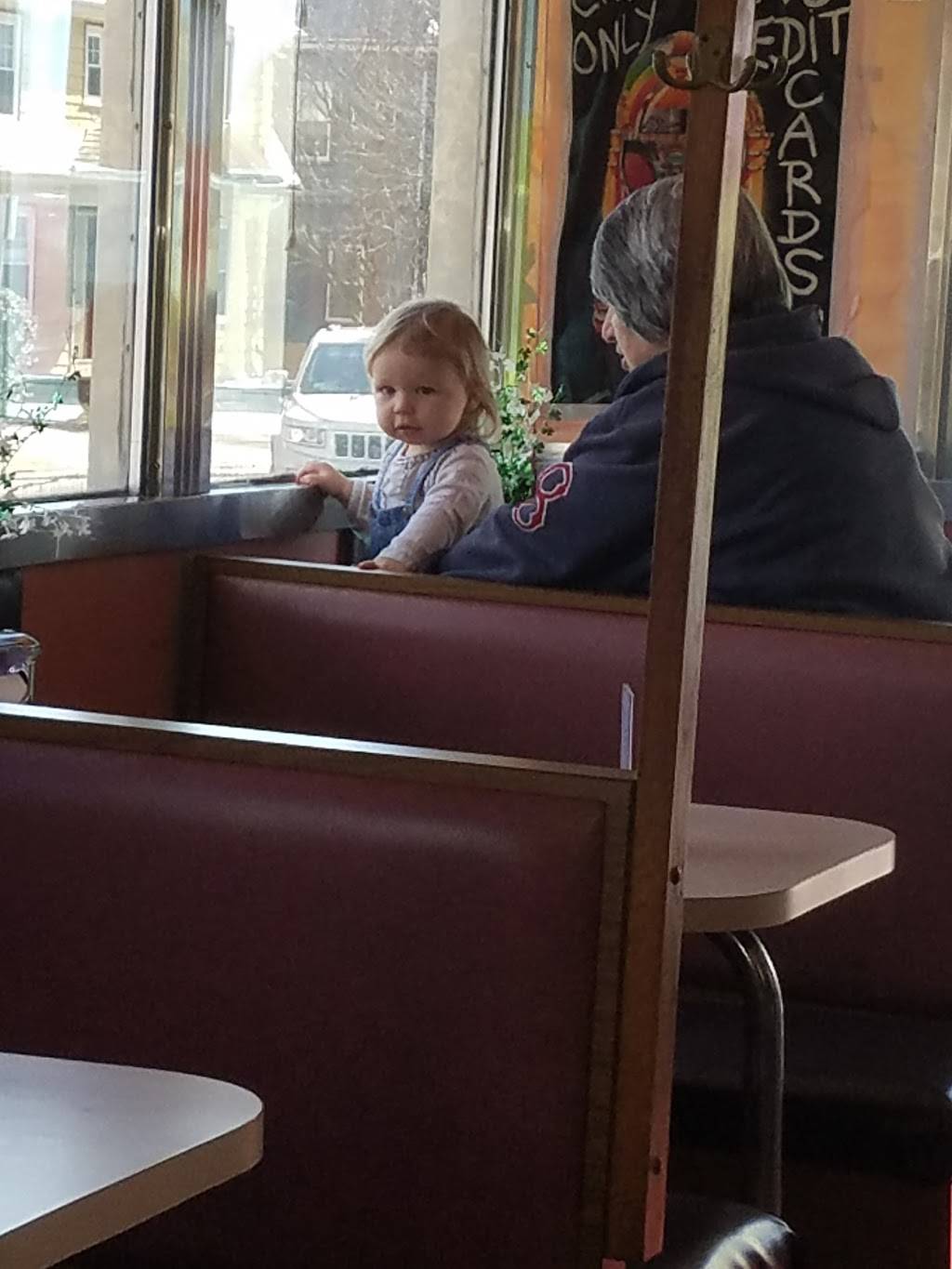 Angelos Orchid Diner | restaurant | 805 Rockdale Ave, New Bedford, MA 02740, USA | 5089933172 OR +1 508-993-3172