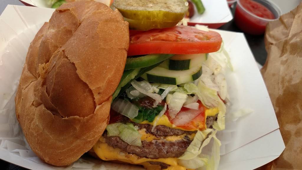 Byrons Hotdogs | restaurant | 1017 W Irving Park Rd, Chicago, IL 60613, USA | 7732817474 OR +1 773-281-7474