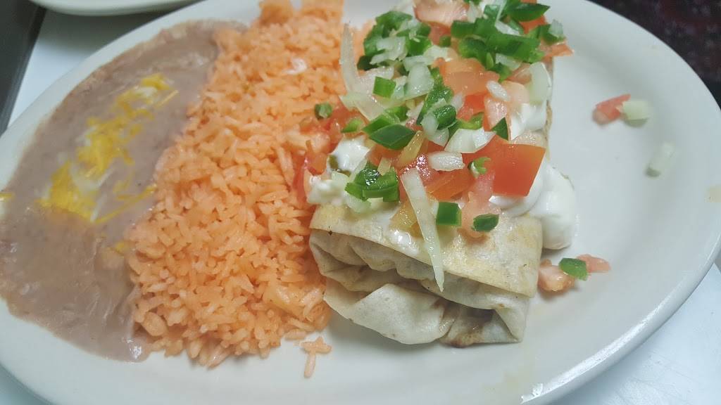 Dona Mary Restaurant And Bar | restaurant | 813 Front St, Gibbon, NE 68840, USA | 3084686612 OR +1 308-468-6612