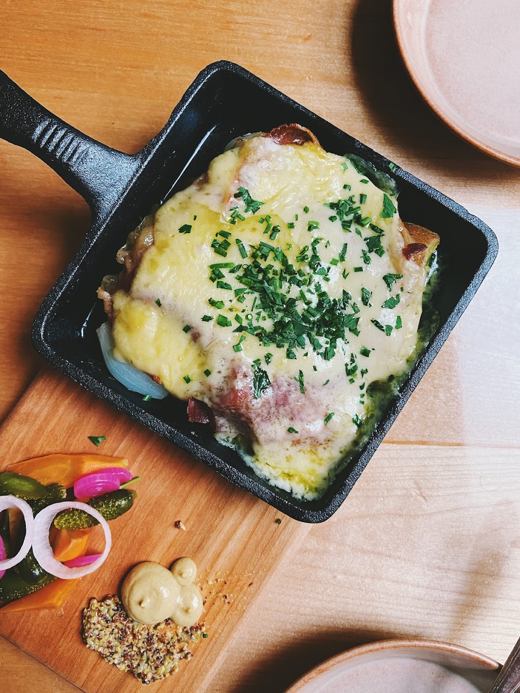 Friends & Family | restaurant | 593 Congress St, Portland, ME 04101, USA | 2075364022 OR +1 207-536-4022