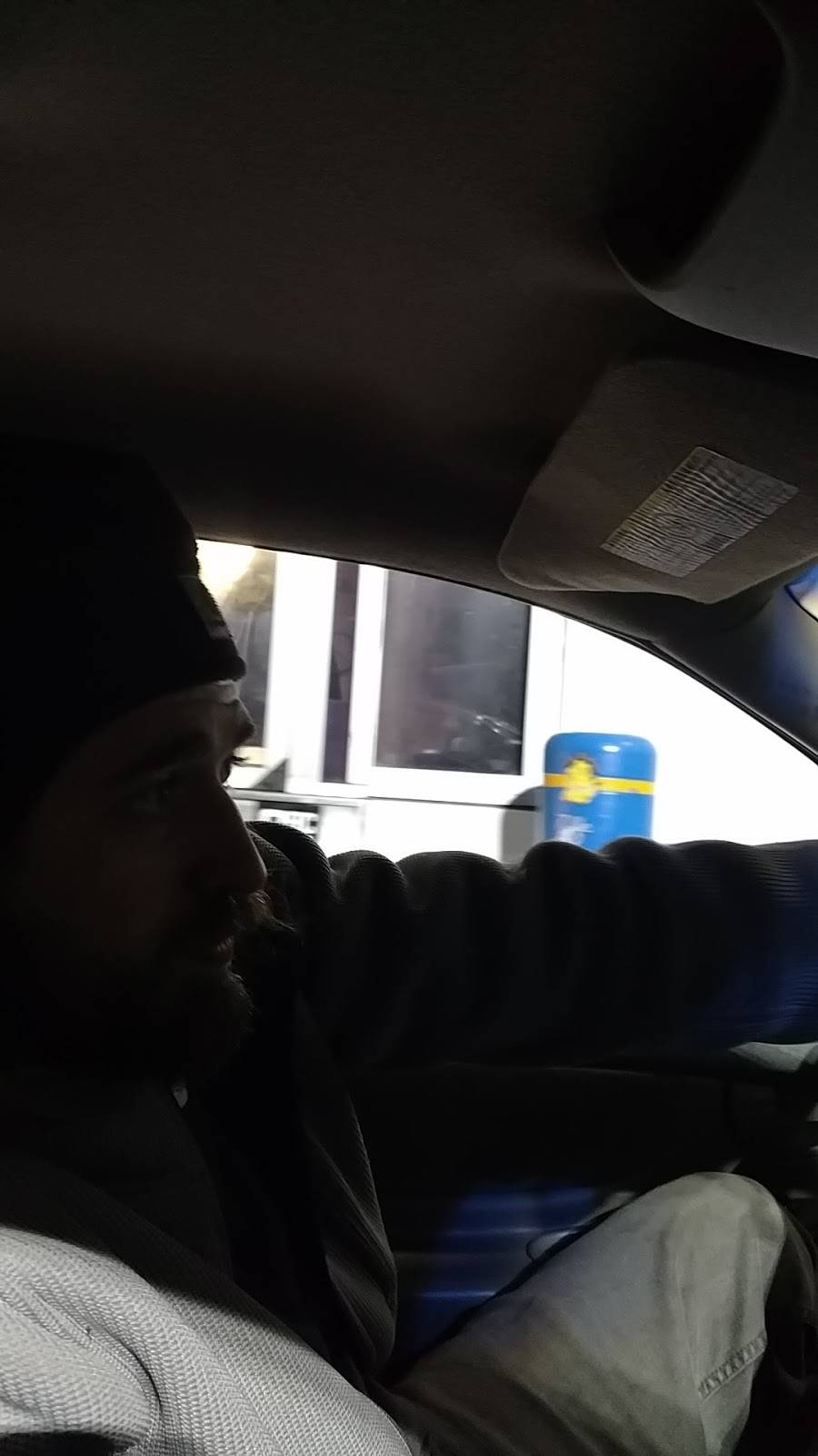 White Castle | restaurant | 6711 East 8 Mile Road, Warren, MI 48091, USA | 5867582731 OR +1 586-758-2731