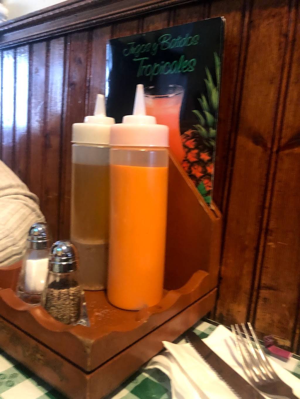 La Finca Restaurant Corporation | restaurant | 170 Broadway, Hicksville, NY 11801, USA | 5169350951 OR +1 516-935-0951