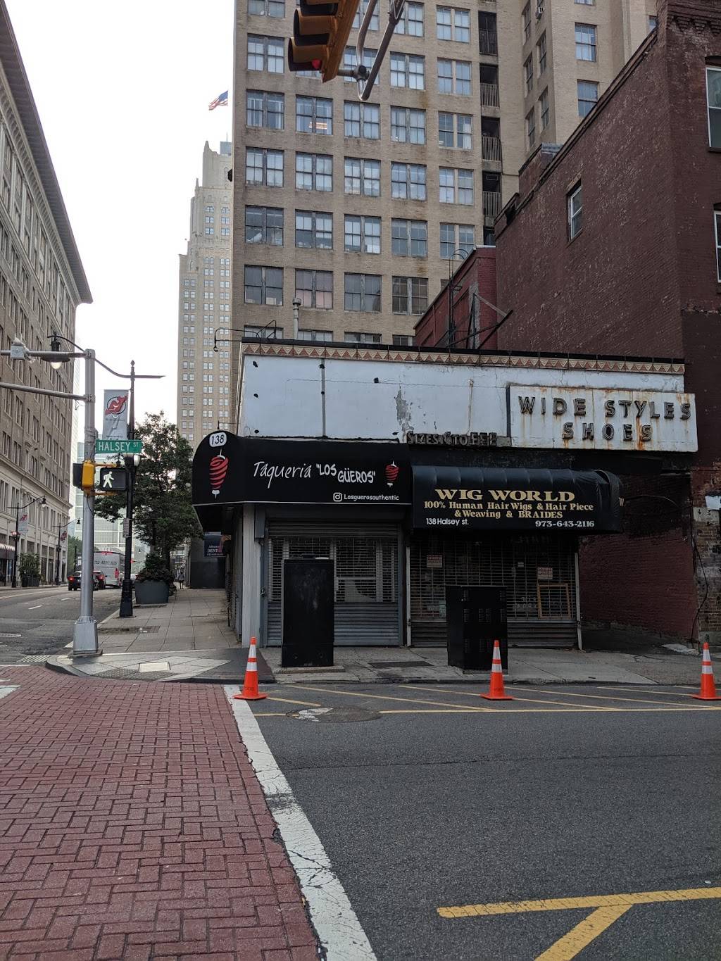 Taqueria Los Güeros | restaurant | 138 Halsey St, Newark, NJ 07102, USA | 5512239000 OR +1 551-223-9000