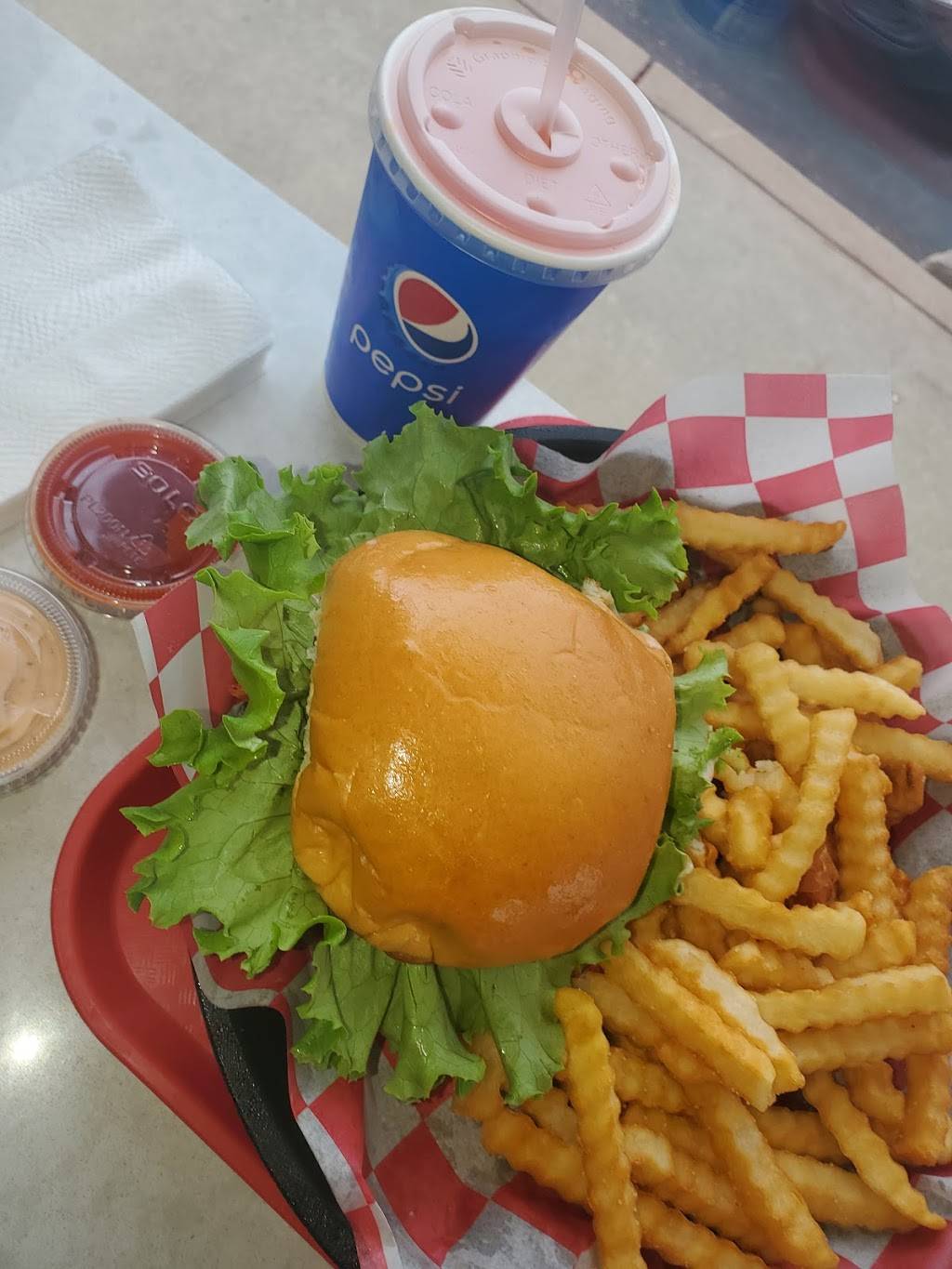 The Crispy Chick | restaurant | 5618 Woodland Ave, Cleveland, OH 44104, USA | 2163314700 OR +1 216-331-4700