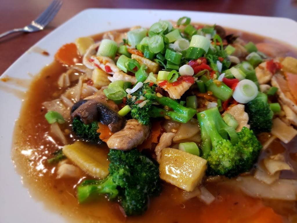 Koung Thai Restaurant | restaurant | 2006 S Goliad St #218, Rockwall, TX 75087, USA | 9727221761 OR +1 972-722-1761